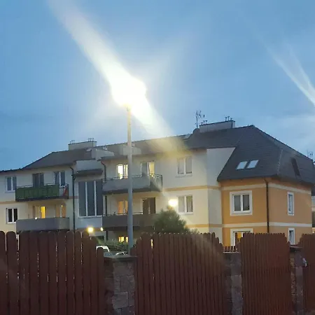 Mieszkanie Z Ogrodkiem Wroclaw
