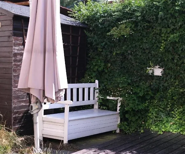 Mieszkanie Z Ogrodkiem Apartment